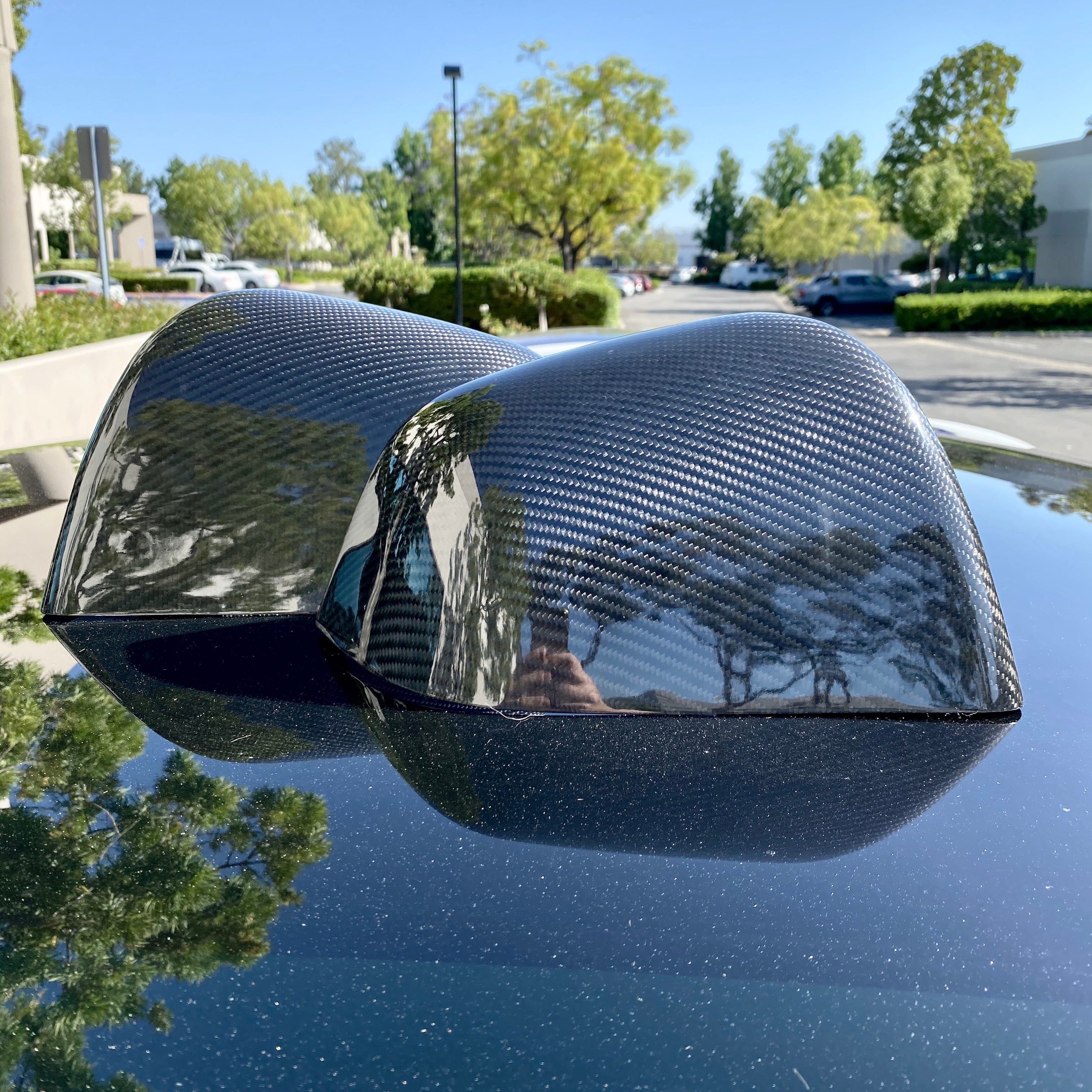 Model Y Side Door Mirror Cover (Carbon Fiber Pattern ABS) (1 pair) (2 –  TESLAUNCH