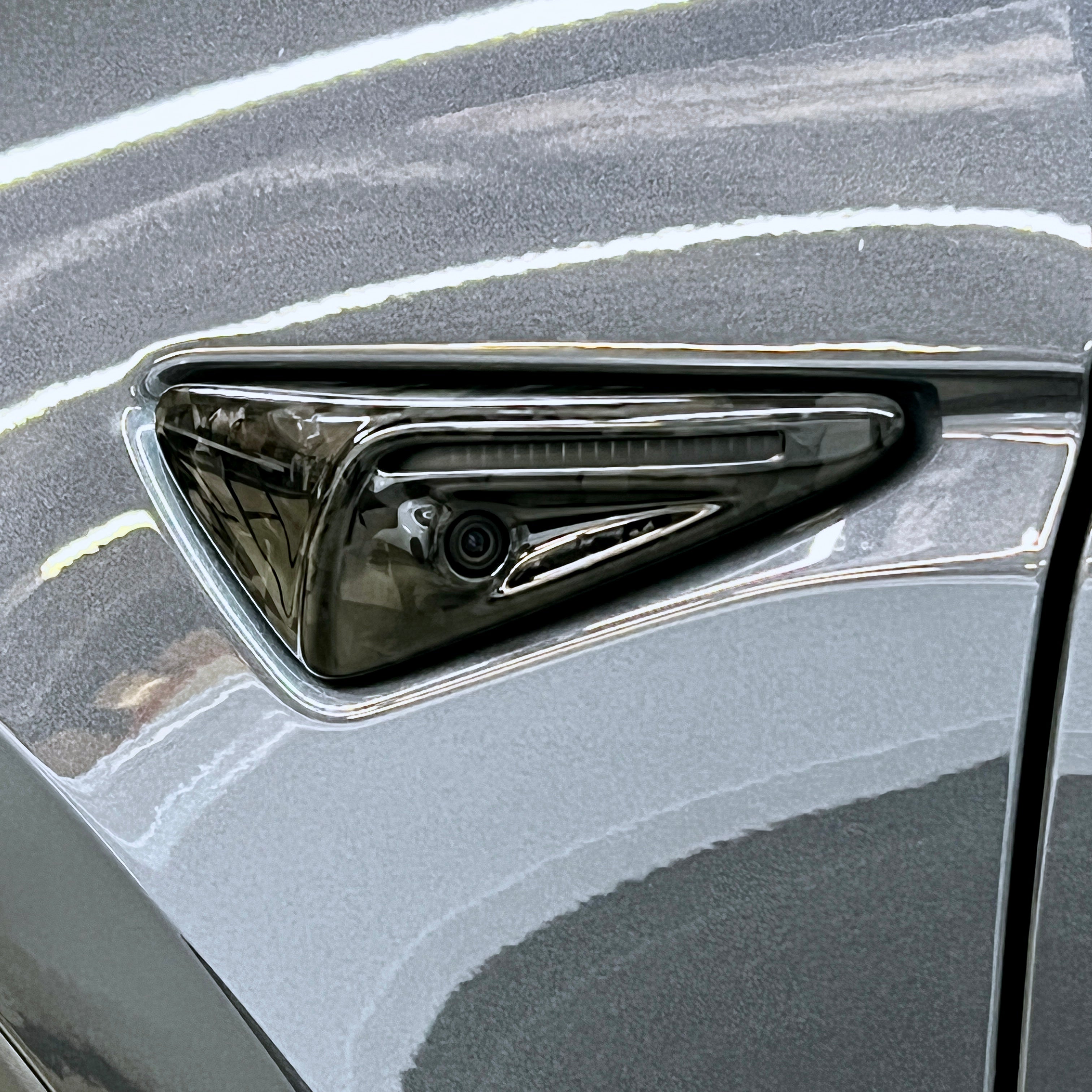 Real Carbon Fiber Side Camera Turn Signal Cover for the Tesla Models 3/Y