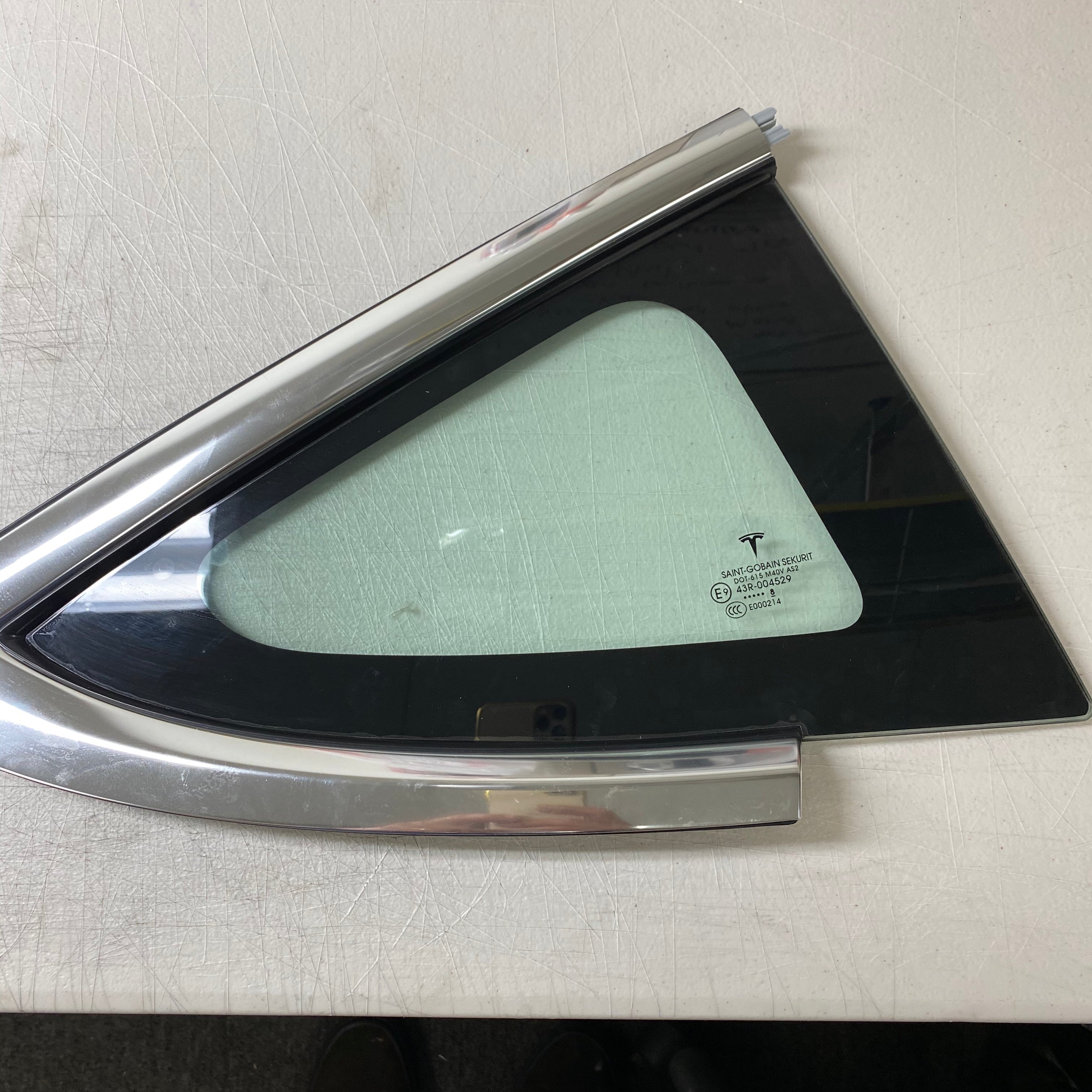BROTECT 3x Airglass klare Schutzfolie(für Volkswagen Taigo Discover Media  8” 2023)
