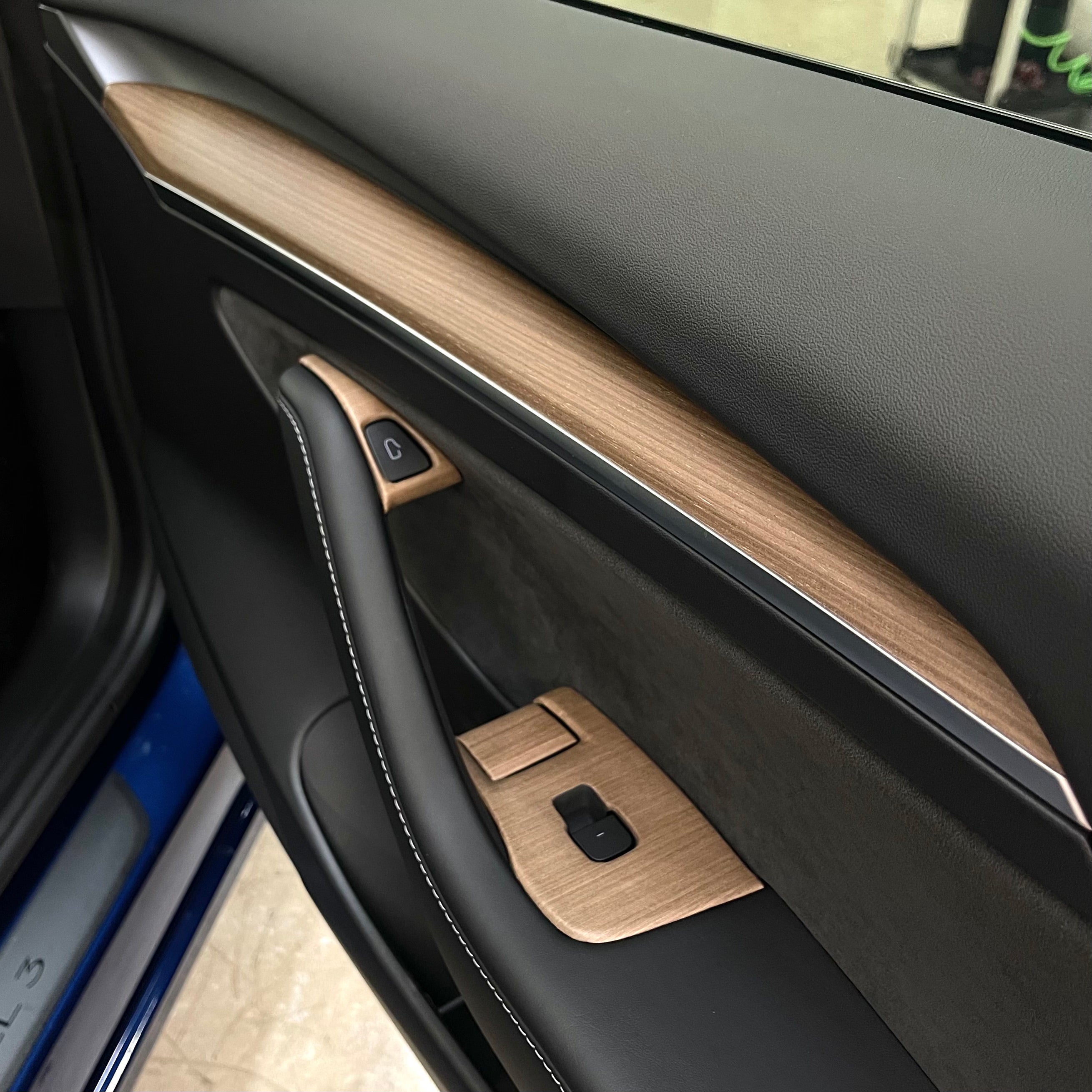 Model 3 & Y Dashboard & Door Panel Swapping Program - Swap Wood to Whi