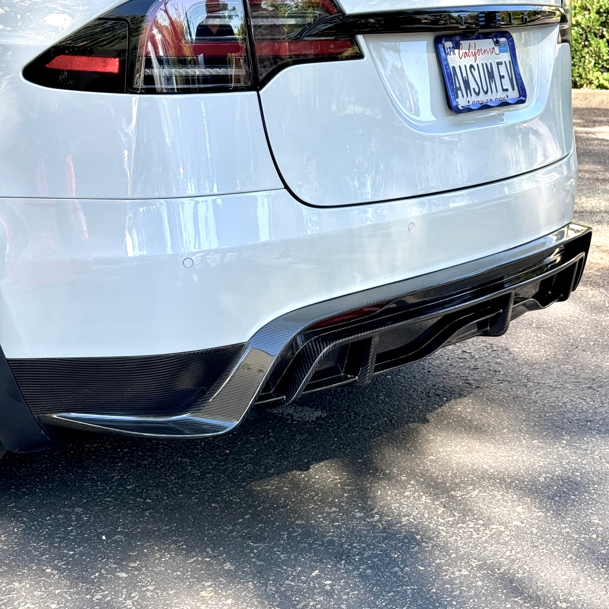 2022+ | Model X Colossal Full Body Kit - Dry Molded Carbon Fiber