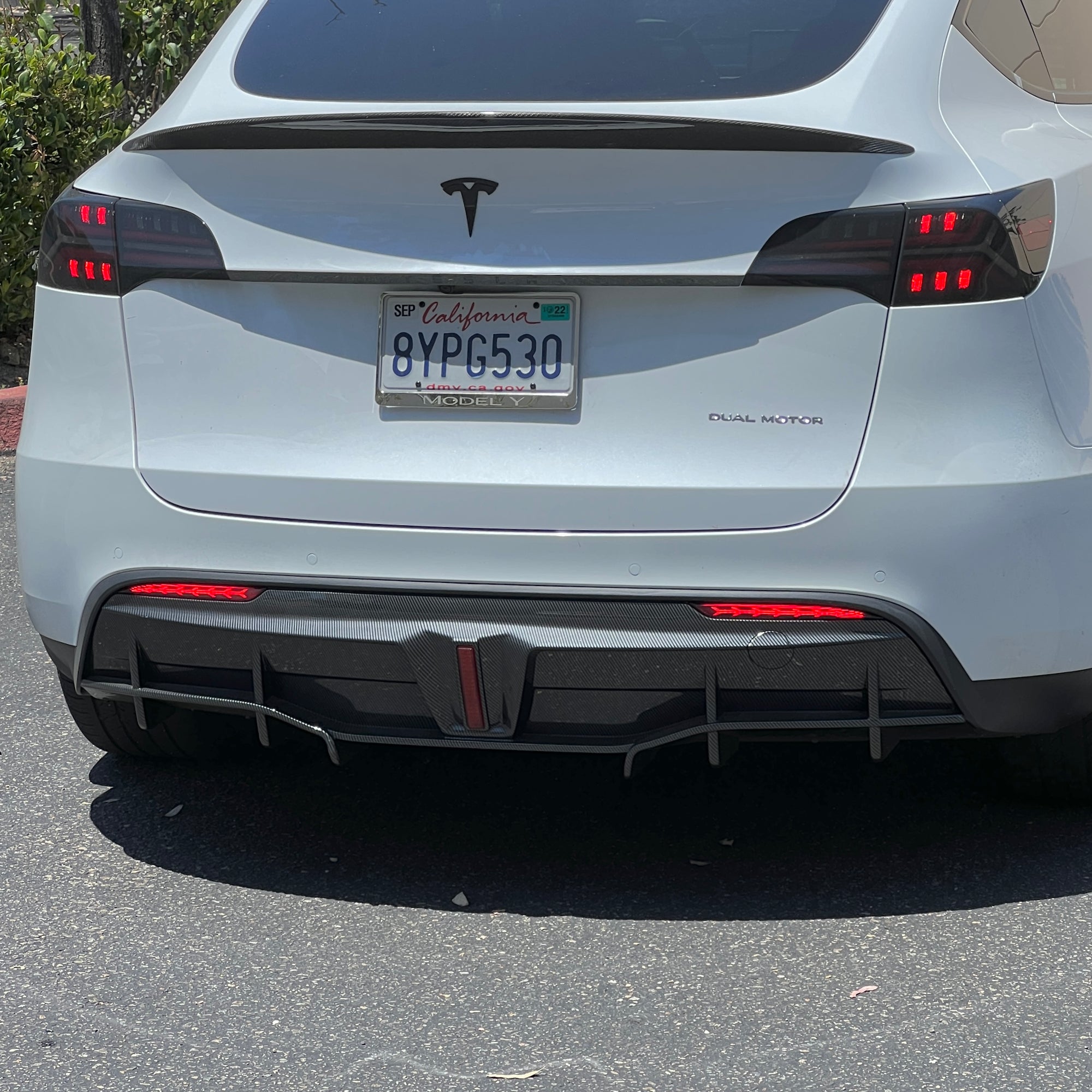 Model Y Razzo Rear Diffuser &amp; LED Brake Light- Hydro Carbon Fiber Coated