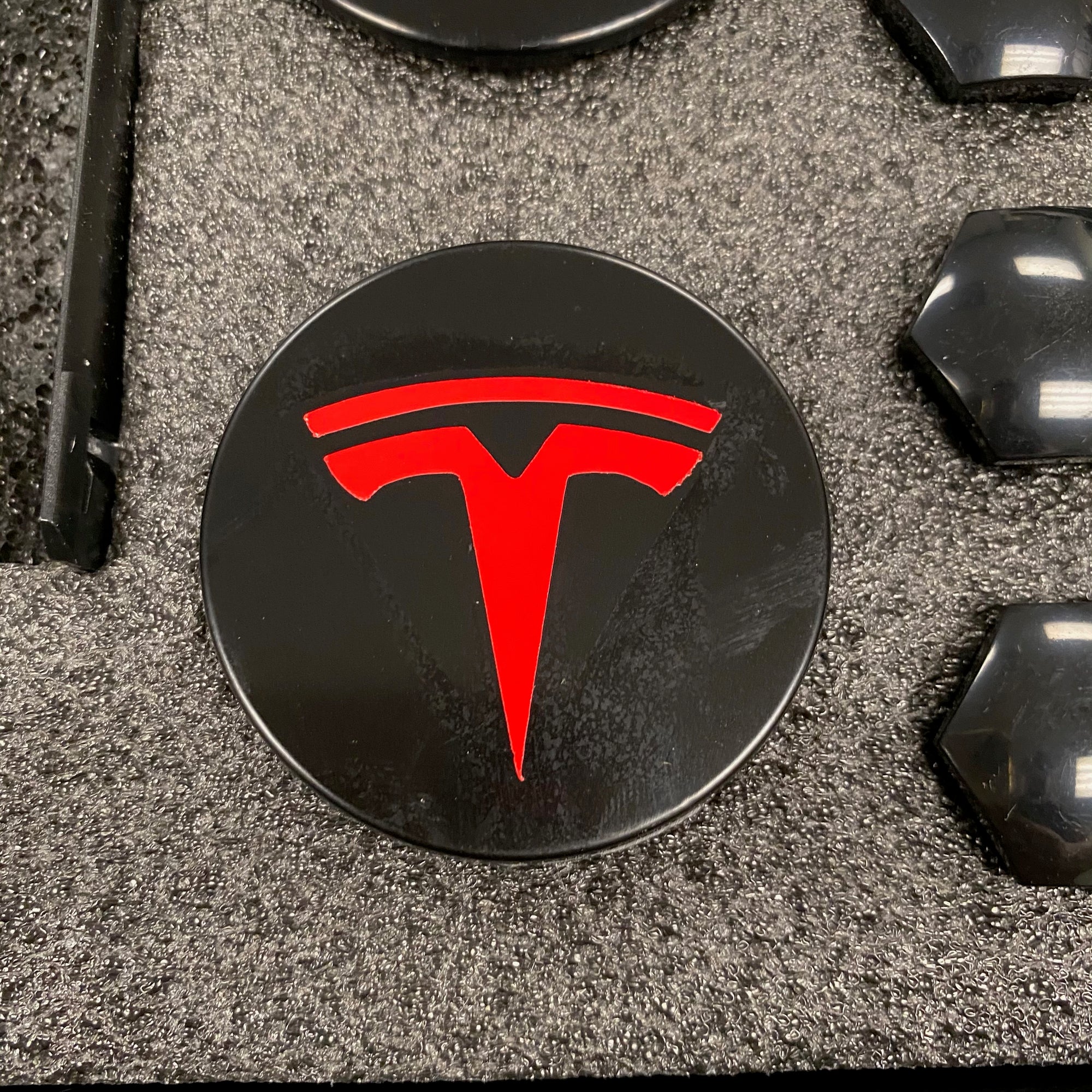 2017-2021 | Model S3Y* Center Caps &amp; Lug Nut Covers