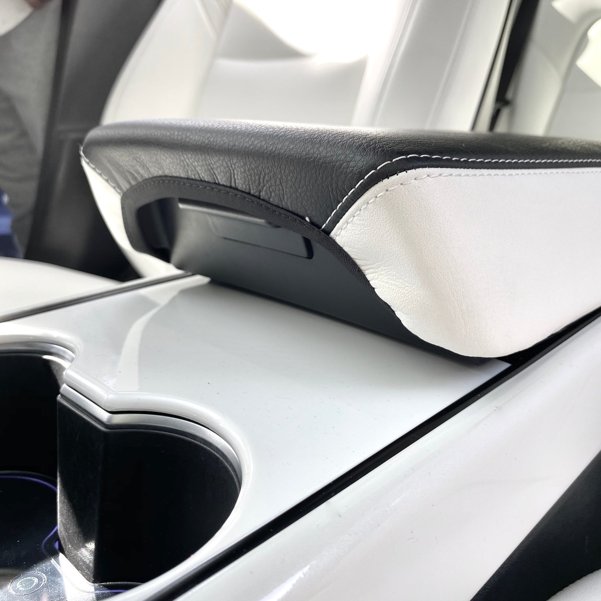 Model 3 &amp; Y Real Leather Armrest Covers (Gen. 1 &amp; 2)