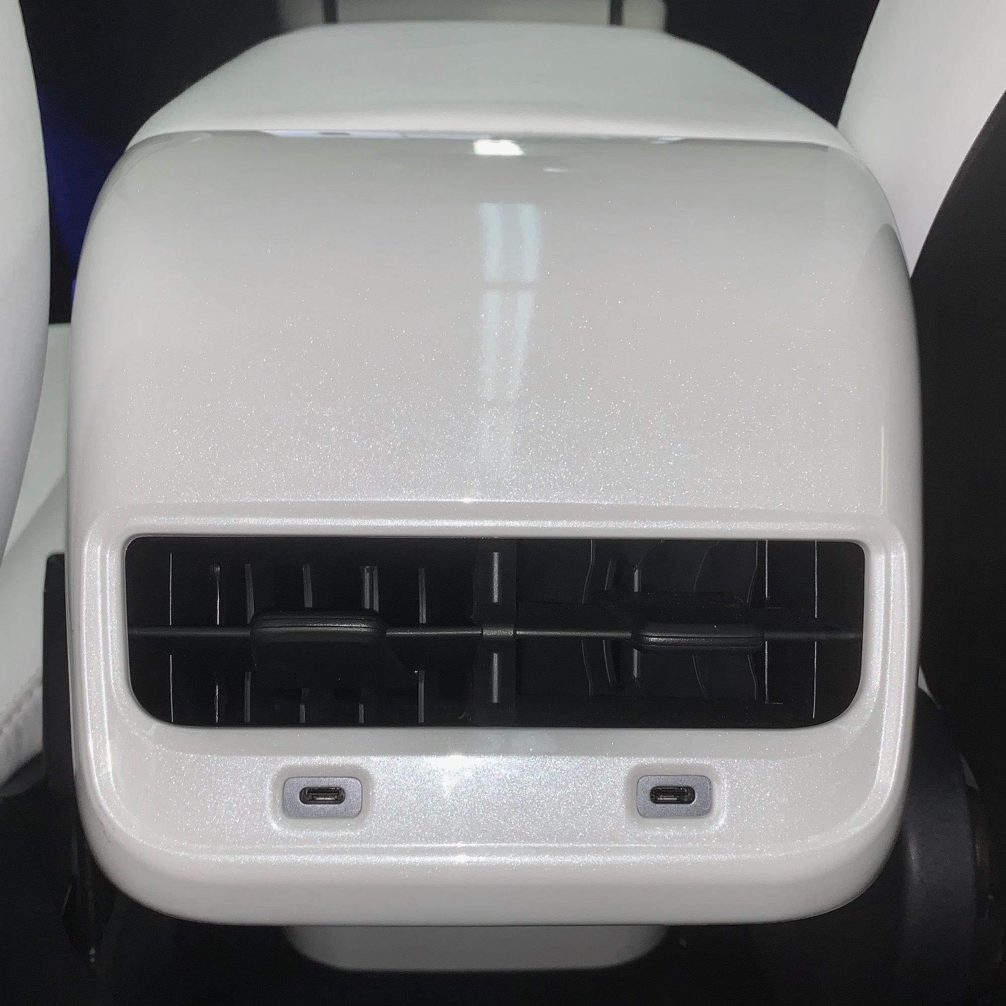 Model 3 &amp; Y Backseat Vent Cap - Pearl White