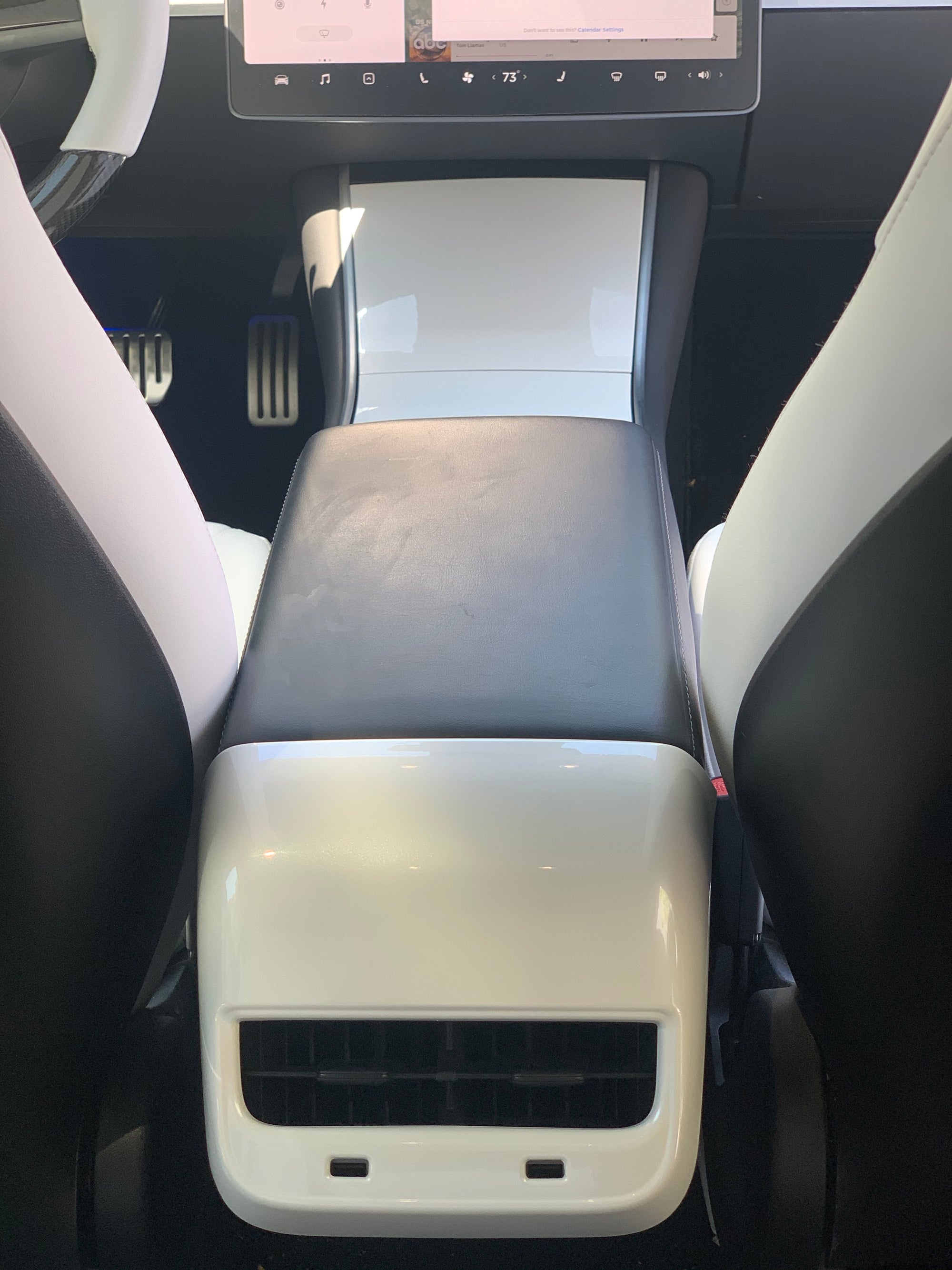 Model 3 &amp; Y Backseat Vent Cap - Pearl White